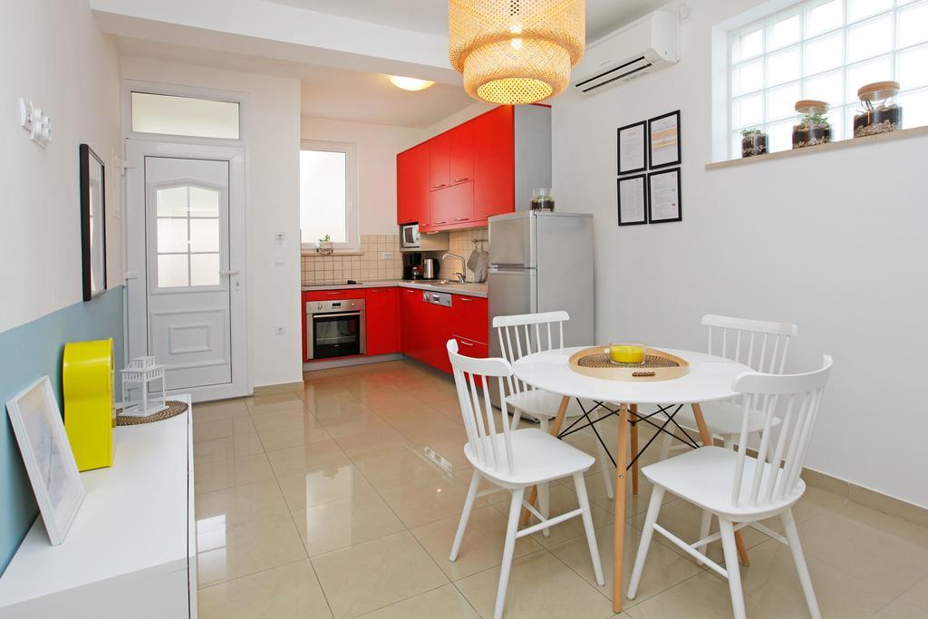 Apartments Diana - New Heated Pool بول المظهر الخارجي الصورة